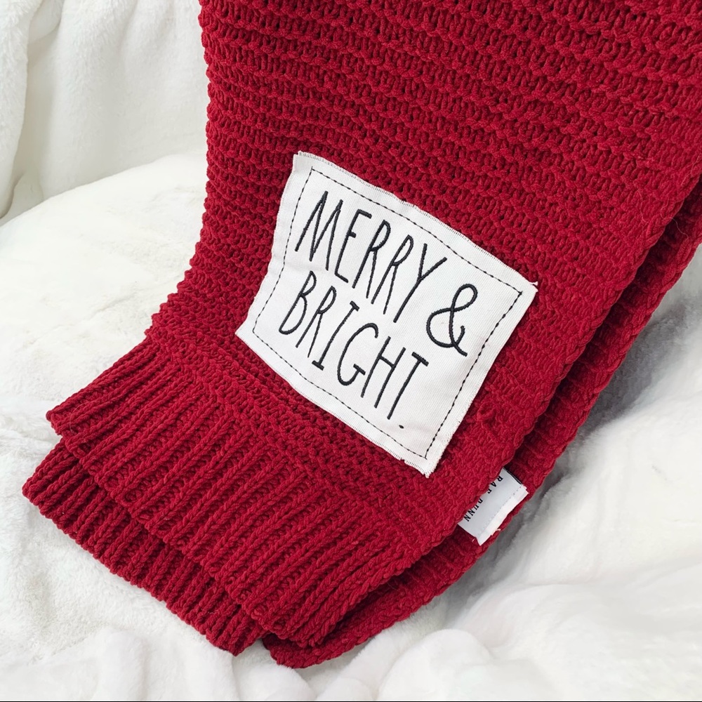 🇺🇸 Rae Dunn | Christmas 2021 “MERRY & BRIGHT" Knitted Throw Patch Blanket